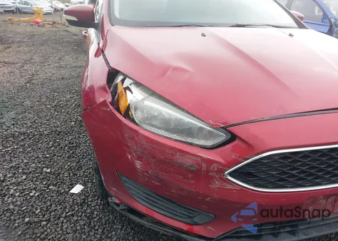 2016 Ford Focus Se z USA, uszkodzony, nr VIN 1FADP3F27GL379763